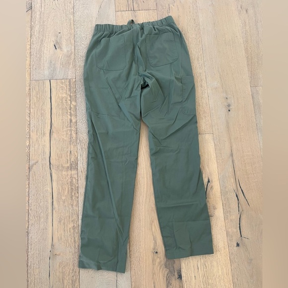 Matrix by Maevn Women's Solid Scrub Pants - Size Small Green Olive Straight Leg - Picture 2 of 6